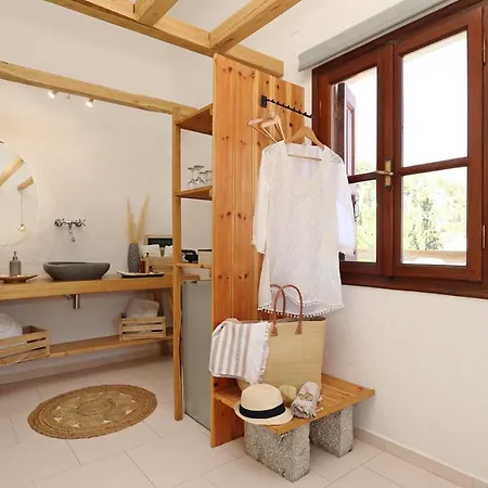 Spongia Apartments And Suites Kalymnos 4*