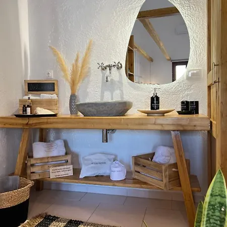 Spongia Apartments And Suites Kalymnos מלון