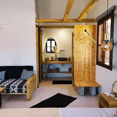 Spongia Apartments And Suites Kalymnos