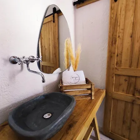 Spongia Apartments And Suites Kalymnos