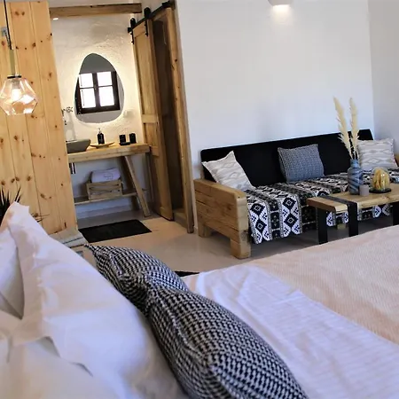 Spongia Apartments And Suites Kalymnos Отель Kalymnos Town