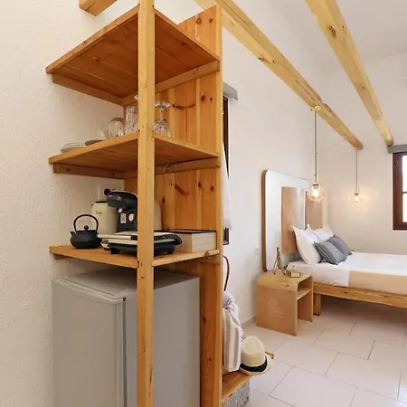 Отель Spongia Apartments And Suites Kalymnos