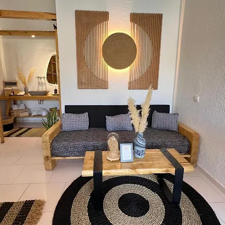 Отель Spongia Apartments And Suites Kalymnos 4*