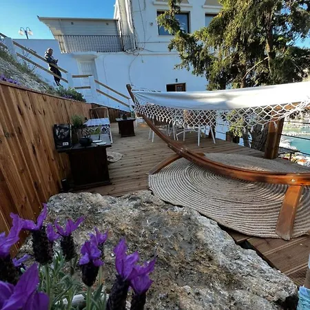 Spongia Apartments And Suites Kalymnos Отель 4*