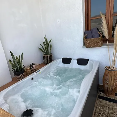 Отель Spongia Apartments And Suites Kalymnos