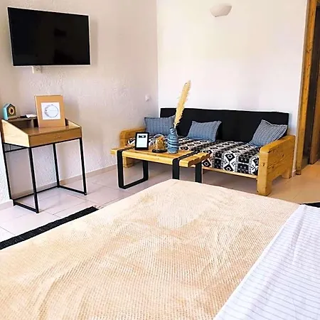 Otel Spongia And