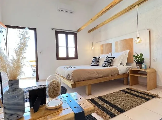 Spongia And Kálymnos